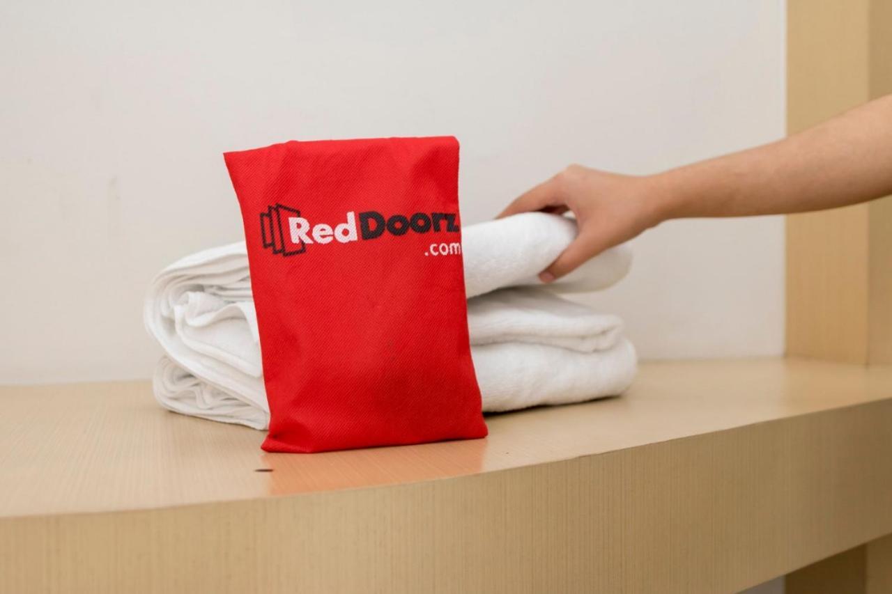Reddoorz @ Taman Royal Tangerang Otel Dış mekan fotoğraf
