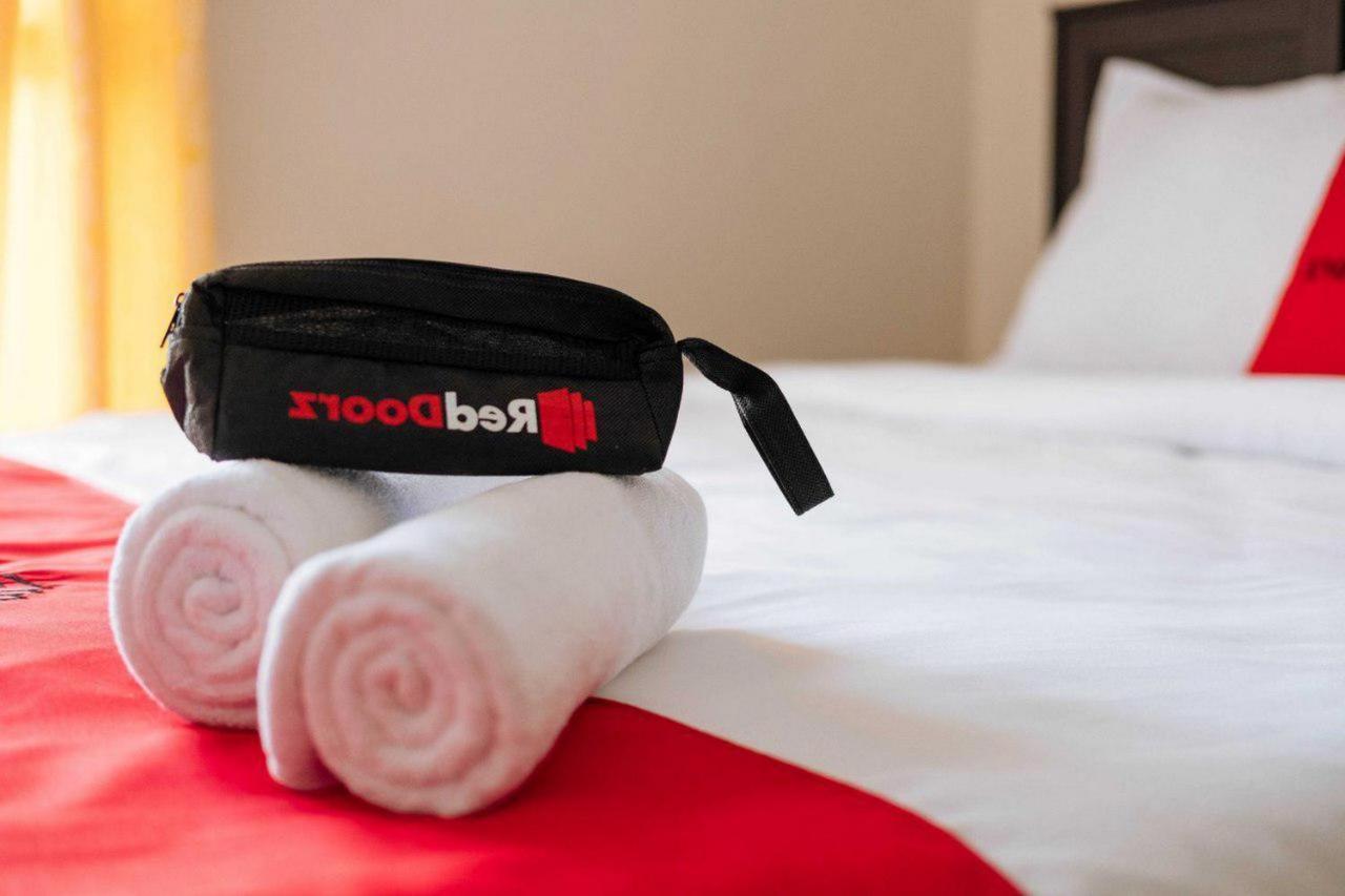 Reddoorz @ Taman Royal Tangerang Otel Dış mekan fotoğraf
